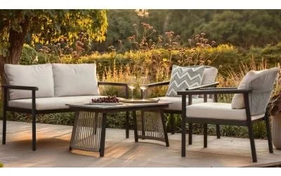 How to Prepare Garden Furniture for Winter