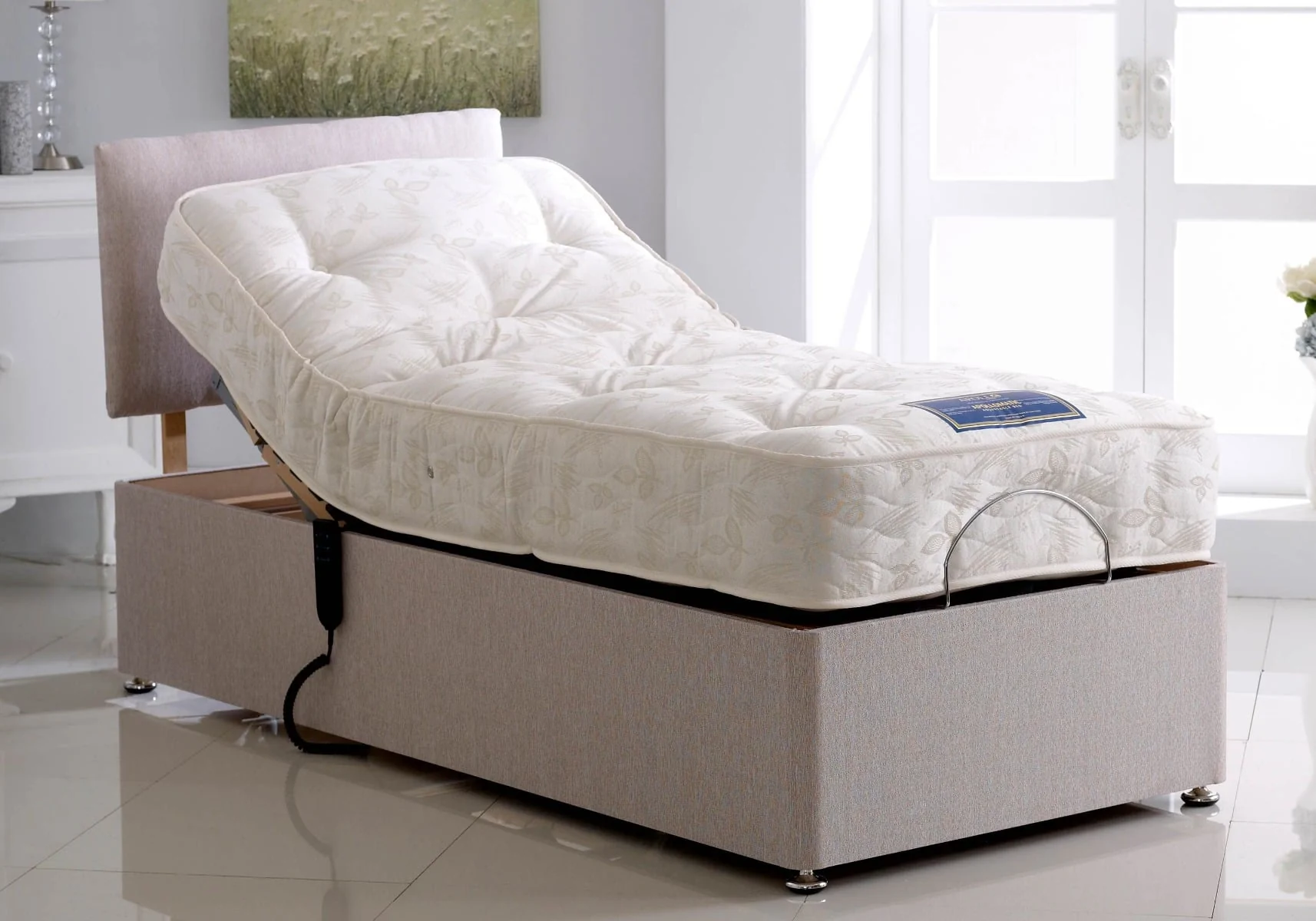 Adjustable bed